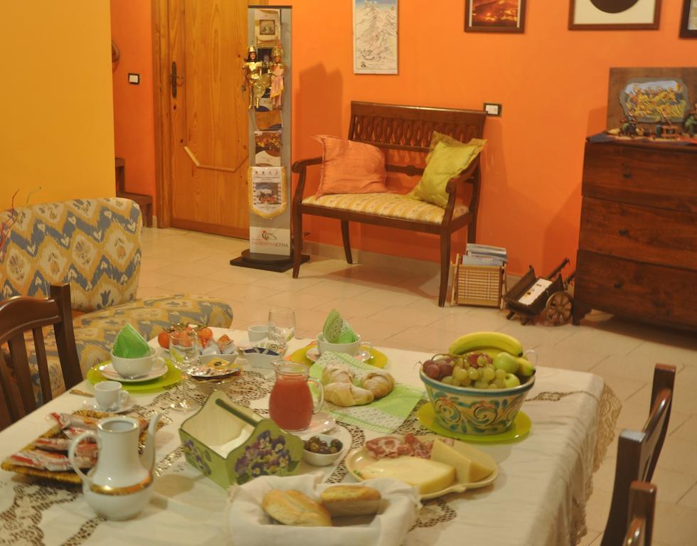 Etna Torre Del Grifo Bed and Breakfast Mascalucia Exteriör bild