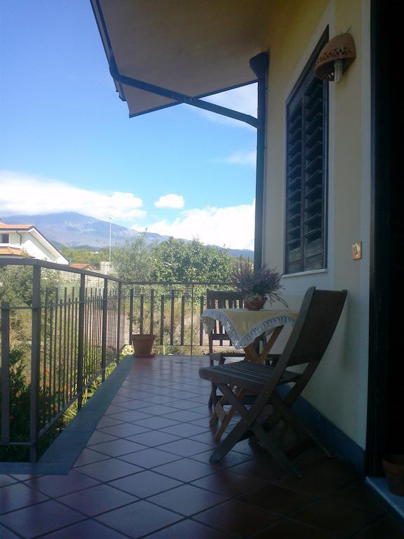 Etna Torre Del Grifo Bed and Breakfast Mascalucia Exteriör bild
